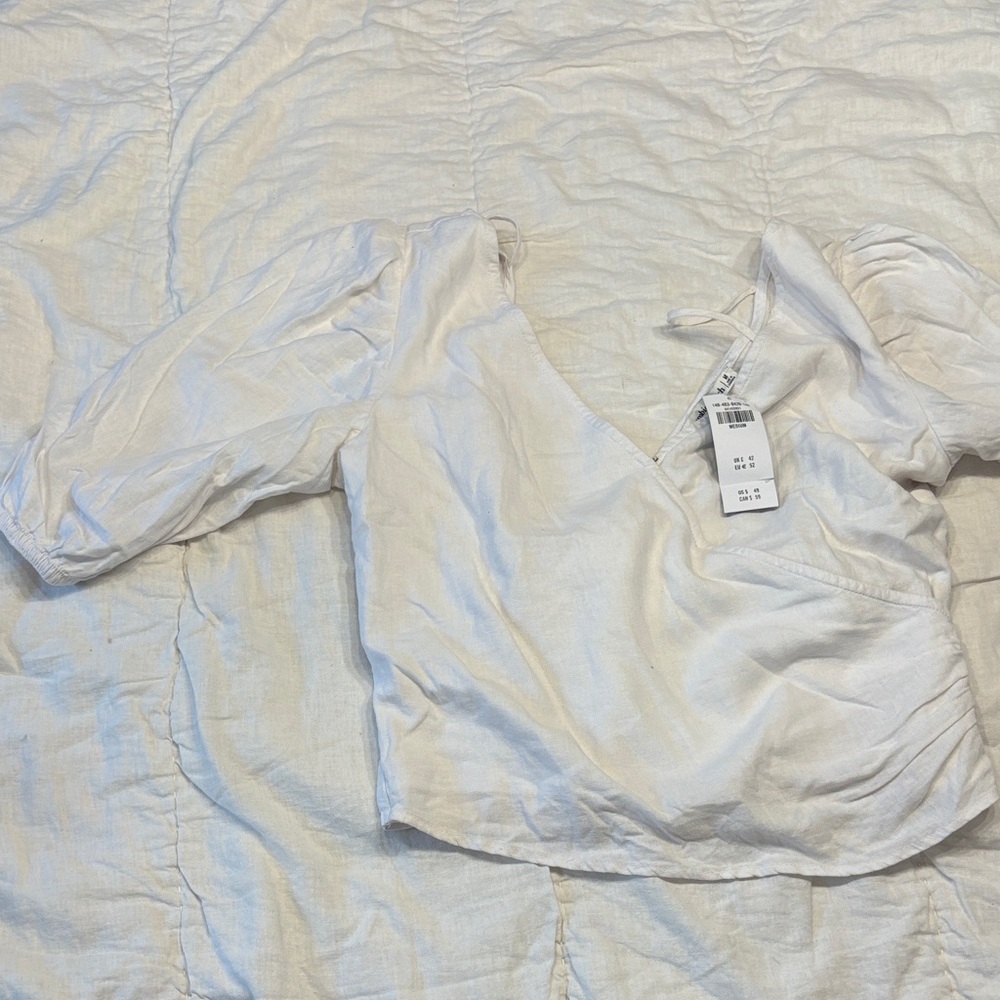 A&F white blouse NWT